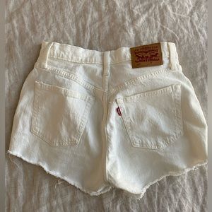 Levi 501 shorts Size 25